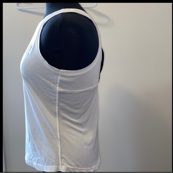 Puma Logo Cross Back Sleeveless T-Shirt - Picture 3 of 5